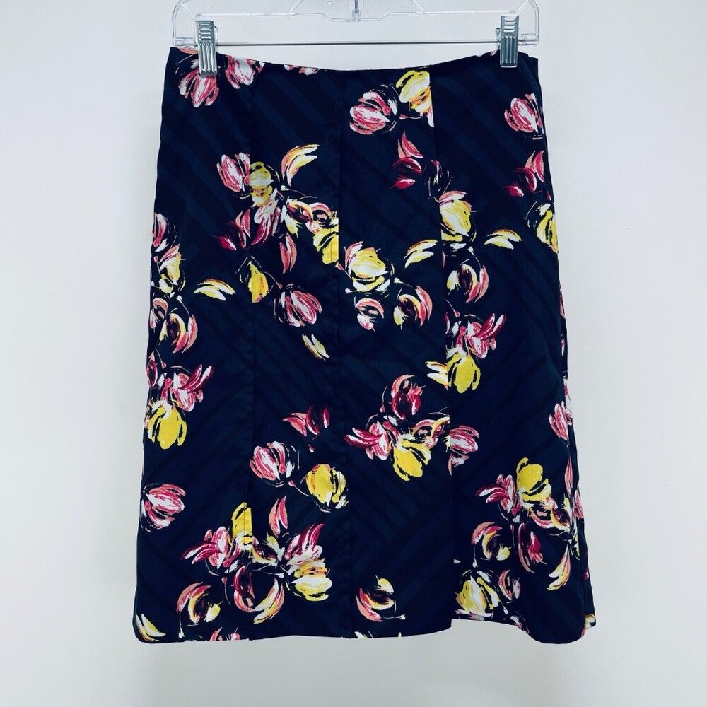 Banana Republic Skirt Size 4P Womens Floral Wrap Zíper Pleated Front A Line